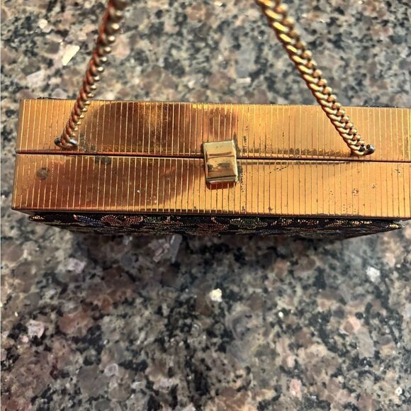 VTG 1950’s Barbara Bates Metal Frame Clutch / Purse Floral Damask Fabric - Picture 3 of 12